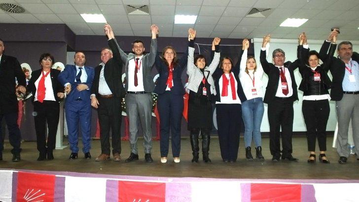 Burhaniye CHP’de yeni başkan Aylin Yıldırım oldu G2