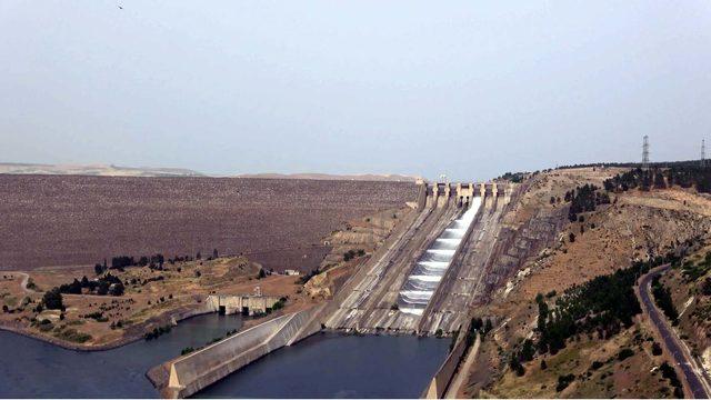 Atatürk Barajı'ndan 1 yılda ekonomiye 3,3 milyar liralık katkı