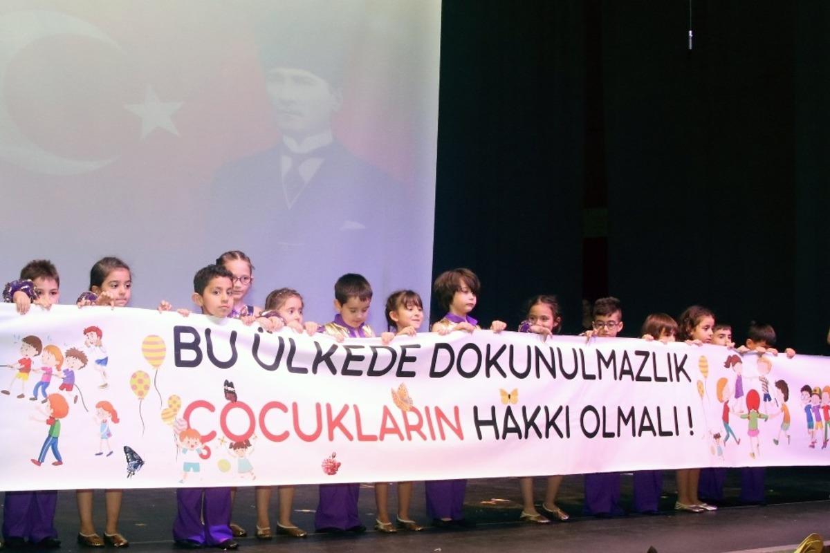 Yılmaz G&uuml;ney sahnesi 109 bin 200 kişiyi sanatla buluşturdu