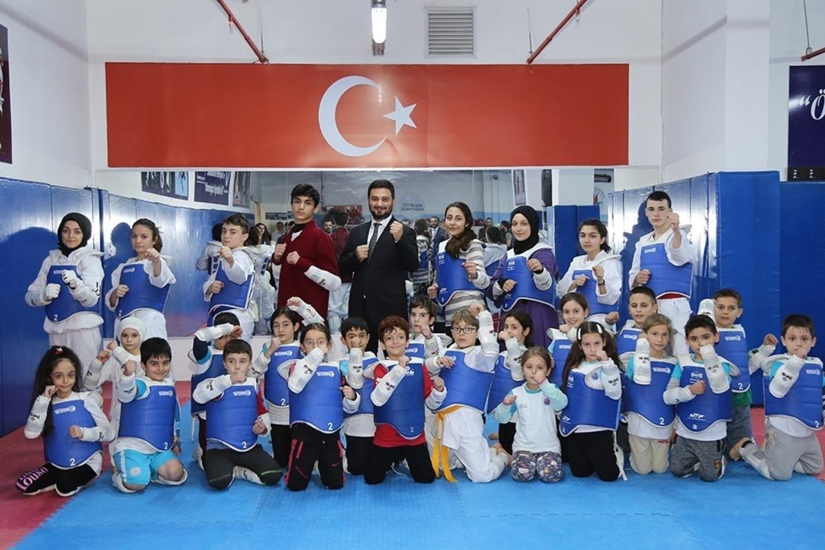 Kağıthane&rsquo;de geleceğin şampiyonları yetişiyor