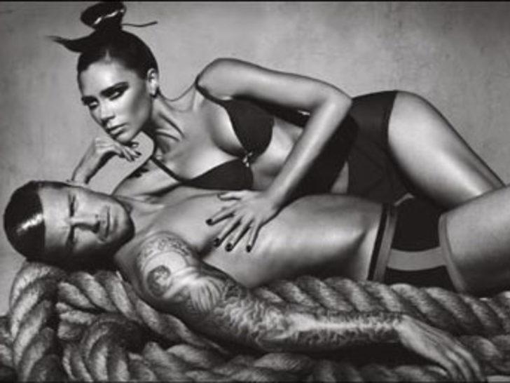 Eşleriyle birlikte soyundular G5