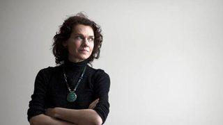 Özgür Gündem davasında yazar Aslı Erdoğan’ın hapsi istendi