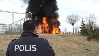 Kayseri'de çocuk parkını benzin döküp yaktılar!