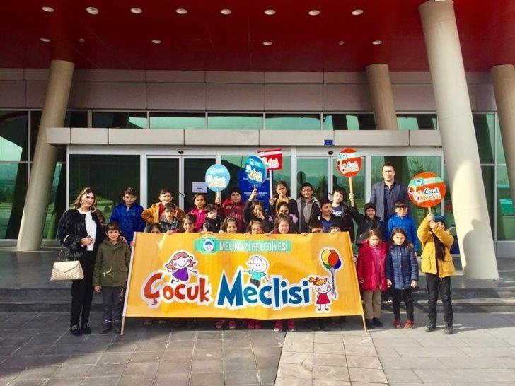 Çocuk Meclisi Üyeleri Robotik Kodlamayı Deneyimledi G2