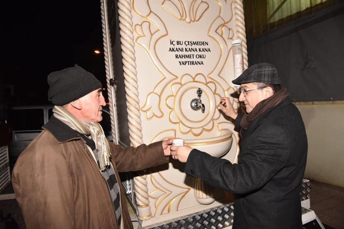 &Ccedil;an Belediye Başkanı &Ouml;z&rsquo;den pazar esnafına &ccedil;orba ikramı