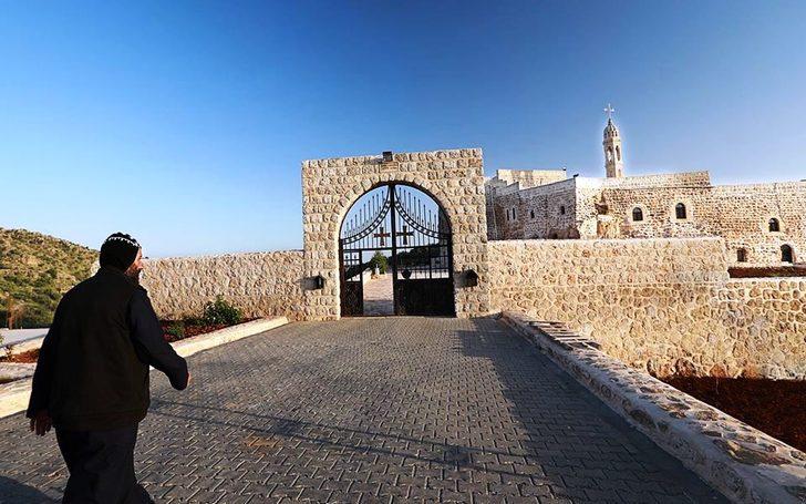 İHA'lar tespit etti, teröristler itiraf etti! Rahip manastırda saklıyormuş G4