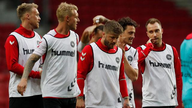 Simon Kjaer, satın alma opsiyonu ile AC Milan'a kiralandı