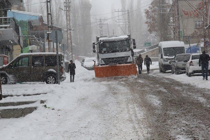 Başkale’de kar yağışı G2