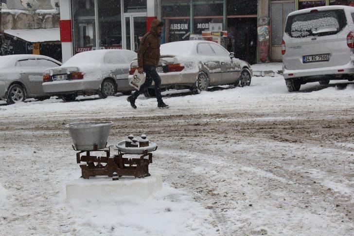 Başkale’de kar yağışı G4