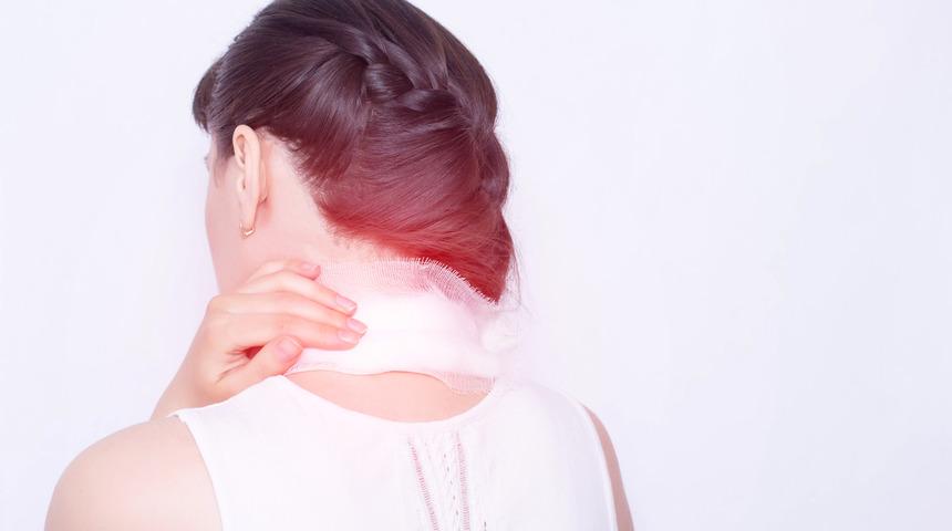 Uzmanlar uyarıyor: Fıtık tedavisi kendiliğinden ger&ccedil;ekleşmez! Fıtık belirtileri nelerdir? 