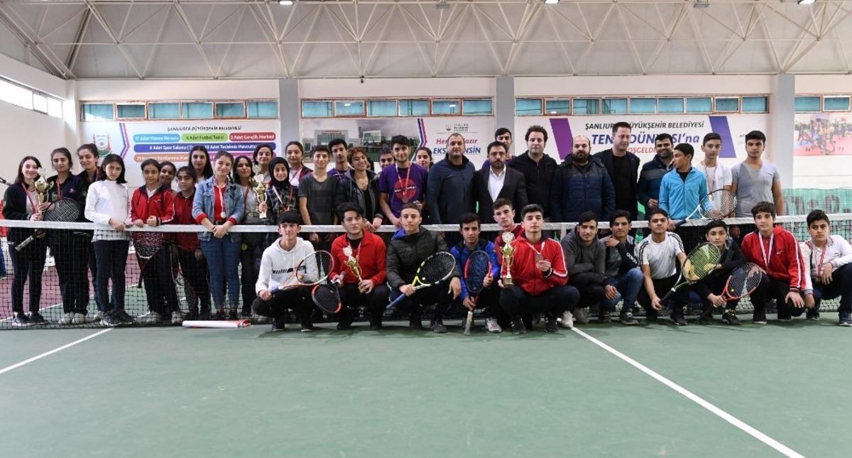 Şanlıurfa&rsquo;da 2020&rsquo;nin ilk tenis turnuvası d&uuml;zenlendi