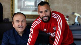 Sivasspor, Yasin Öztekin ile resmi sözleşme imzaladı