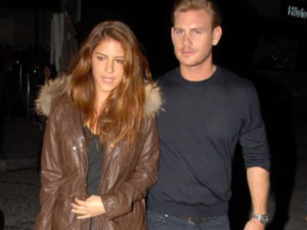 Yağmur &Uuml;nal sokakta kavga etti