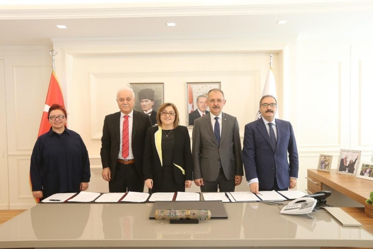 B&uuml;y&uuml;kşehir, Gaziantep i&ccedil;in 4 &uuml;niversiteyle inovasyon g&uuml;&ccedil;lerini birleştirdi