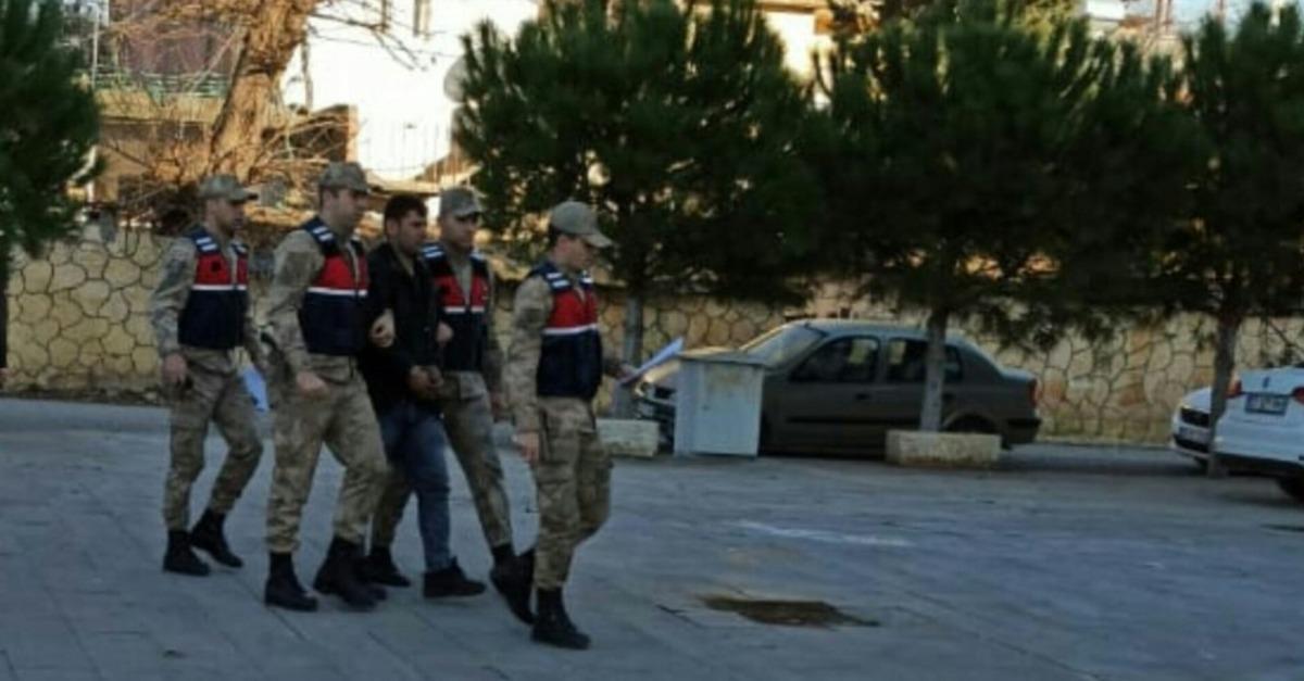 Hırsızlık ş&uuml;phelisini jandarma yakaladı