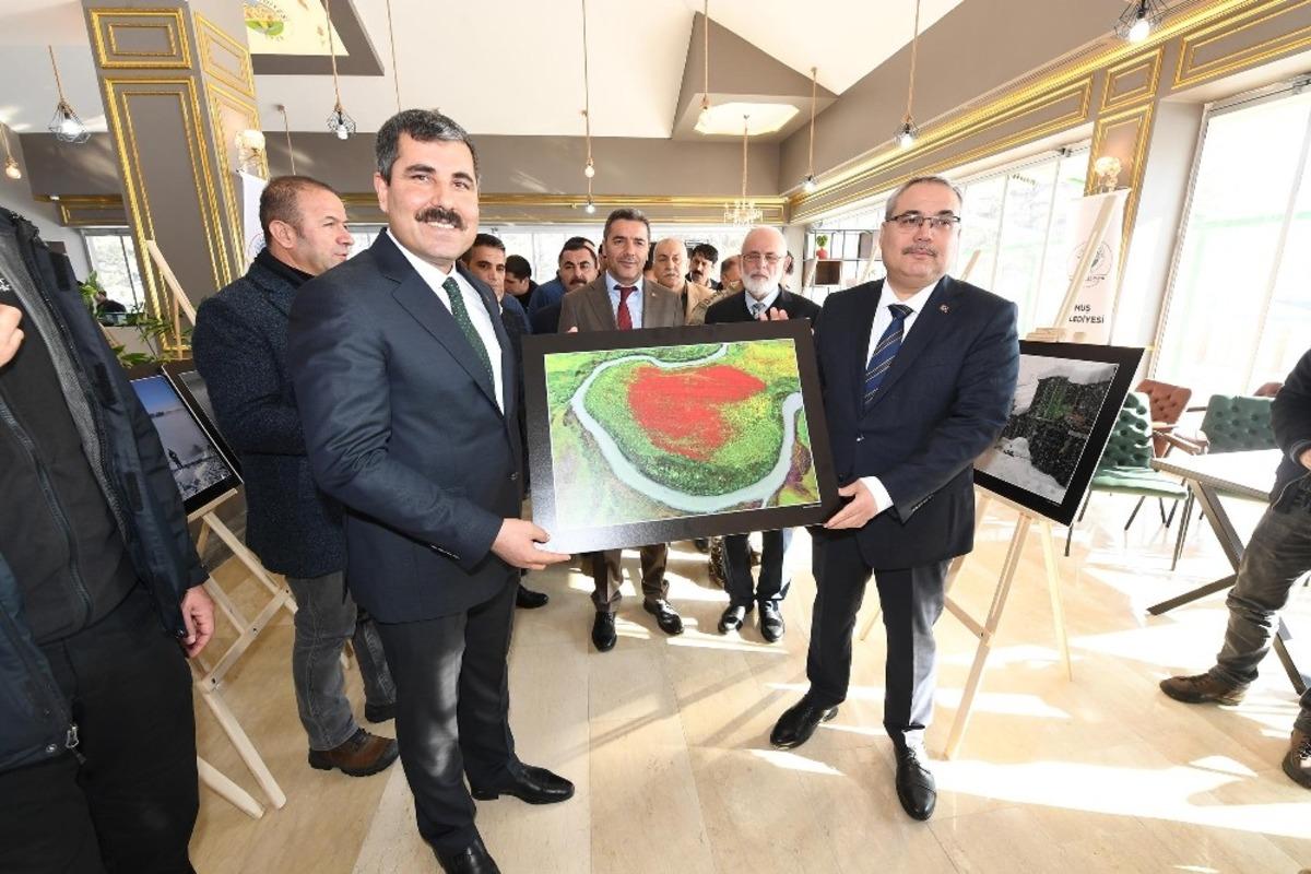 &lsquo;4 Mevsim Muş&rsquo; fotoğraf sergisine yoğun ilgi
