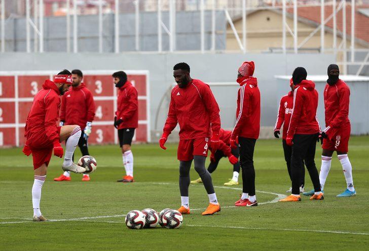 Sivasspor'un yeni transferi Yasin Öztekin'den taraftara teşekkür: G3