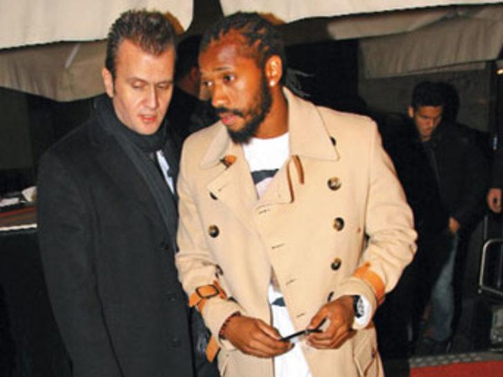 Ünlü futbolcu fena yakalandı G3