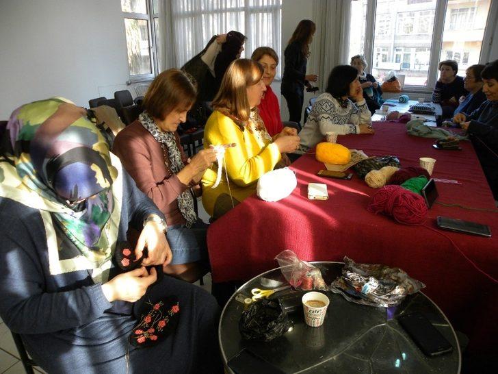 Kadınlar çocuklar için örgü ördü G3