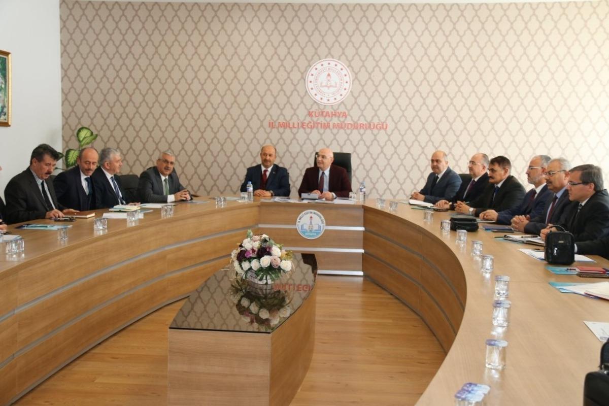 Temel Eğitim Genel M&uuml;d&uuml;r&uuml; Gen&ccedil;oğlu&rsquo;ndan ziyaret