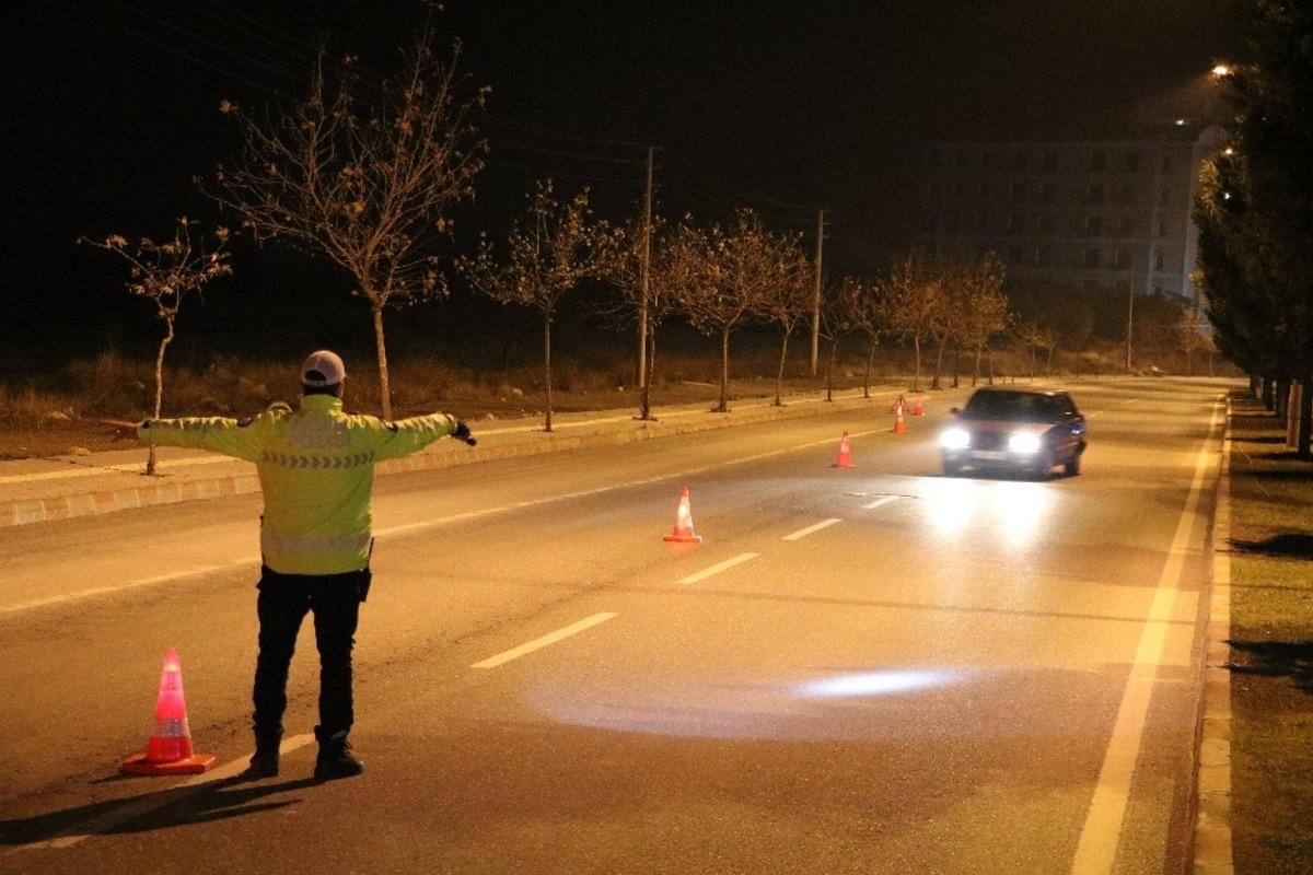 Kahramanmaraş&rsquo;ta s&uuml;r&uuml;c&uuml;lere denetim