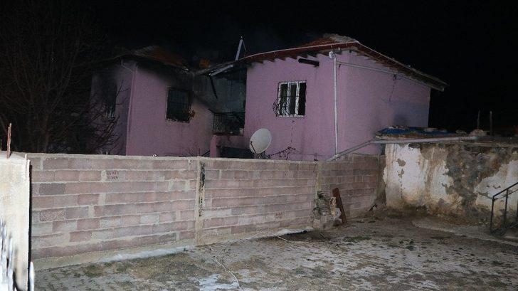 Niğde'de iki katlı evde yangın faciası! 4 kişi öldü, 3 kişi yaralandı G2