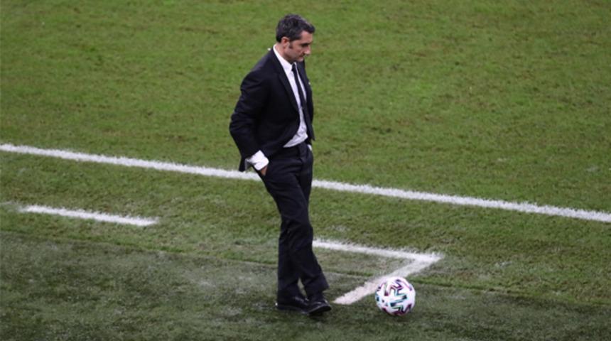 La Liga lideri Barcelona, Ernesto Valverde'yi g&ouml;revden aldı