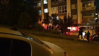 Çiğli'de balkonda intihar! Boynuna çamaşır ipini sarıp, 3. kattan atladı