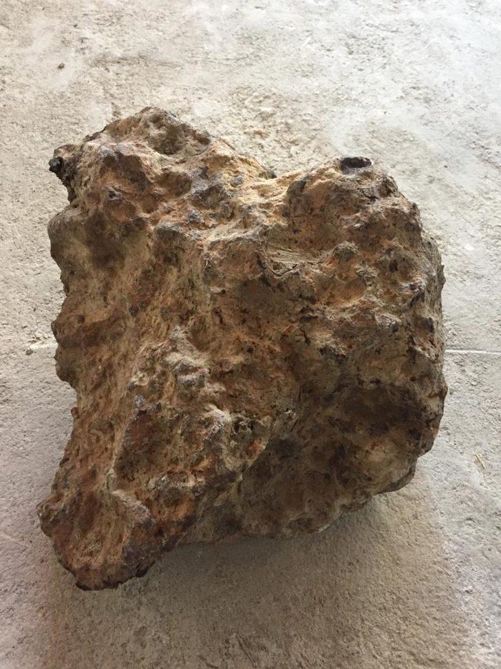 Tarlasında bulduğu gök taşını banka kasasında saklamıştı! Müzede sergilenecek G1