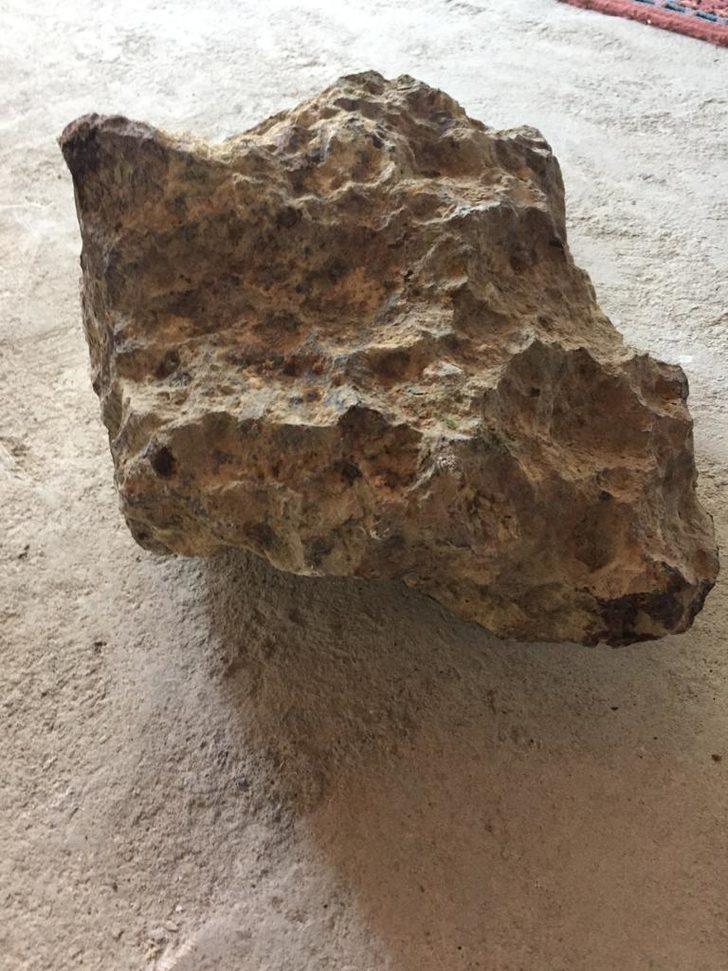 Tarlasında bulduğu gök taşını banka kasasında saklamıştı! Müzede sergilenecek G2