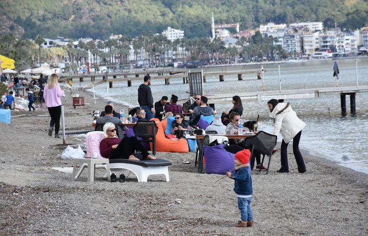 Marmaris'te ocak ayında bahar havası! Sahiller doldu taştı G3