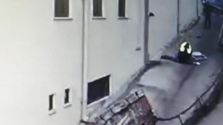 Esenyurt'ta vinç devrildi, çatı kenarında asılı kalan işçi düşerek öldü G5