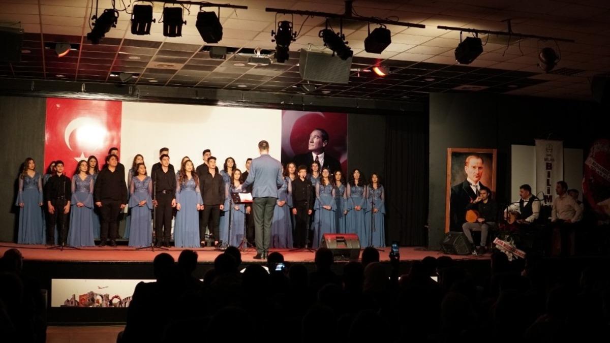 &Ouml;ğrencilerden t&uuml;rk&uuml; dolu gece