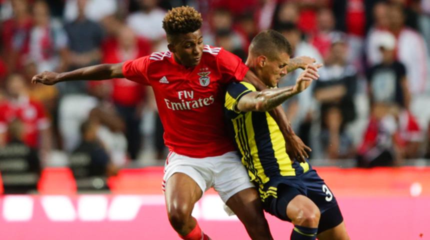 Jose Mourinho, Gedson Fernandes'i transfer ediyor