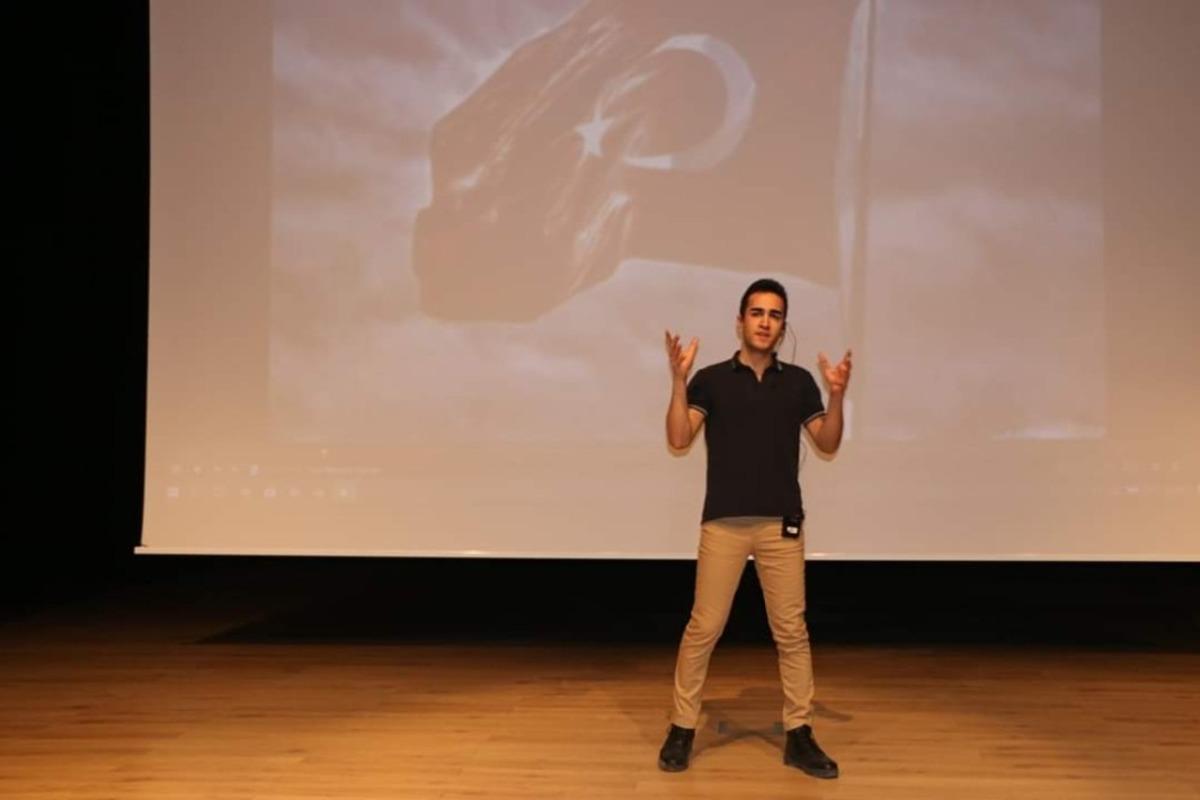 Mehmet Akif Ersoy&rsquo;un şiirleriyle yarıştılar