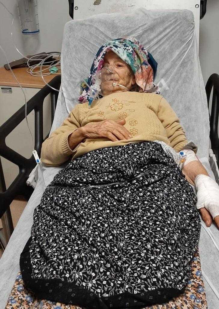 Çorum'da yangın faciası! Yaşlı çift son anda kurtarıldı G1