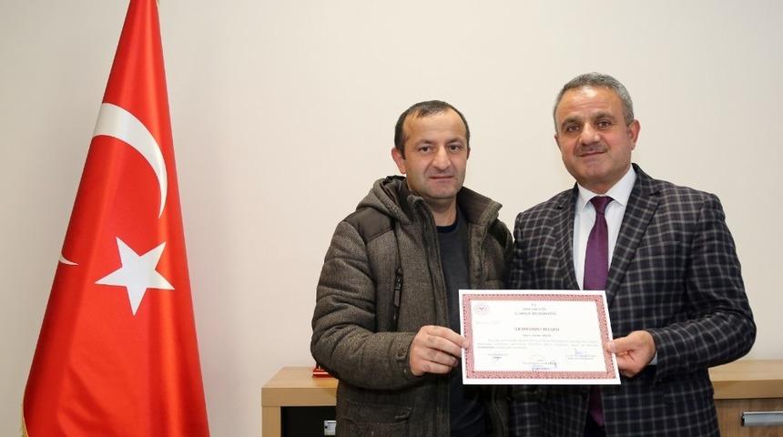 Van B&uuml;y&uuml;kşehir Belediyesi personelleri ilk yardım belgesi aldı