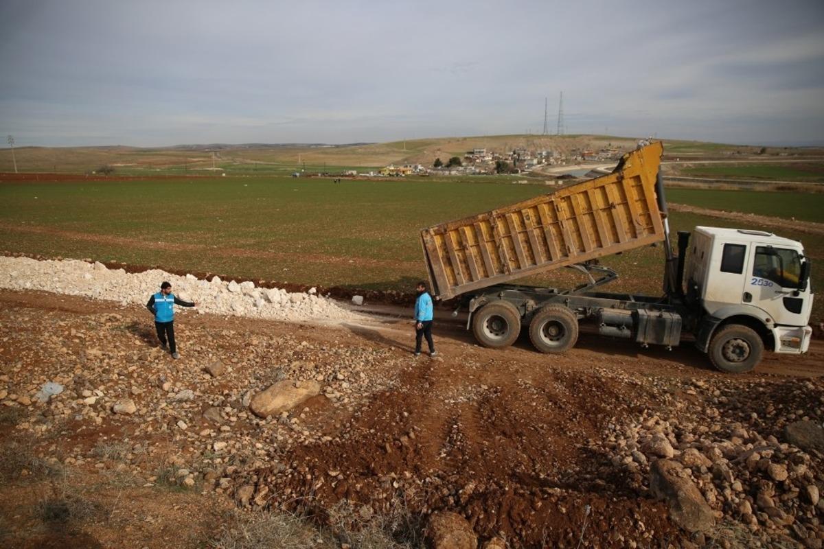 Haliliye Belediyesi &ccedil;alışmalarını kış aylarında da s&uuml;rd&uuml;r&uuml;yor