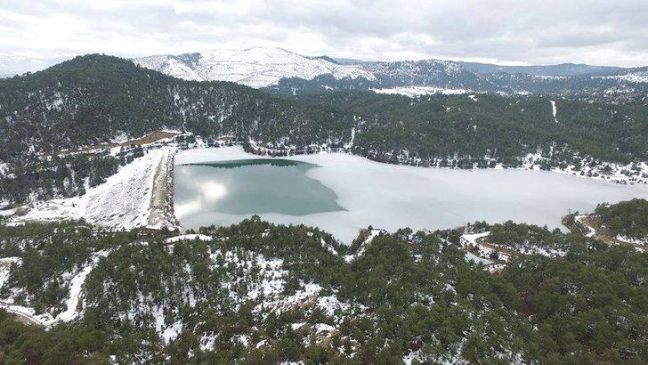 Tahtalı Göleti’nin havadan çekilen fotoğrafları ilgi görüyor G2