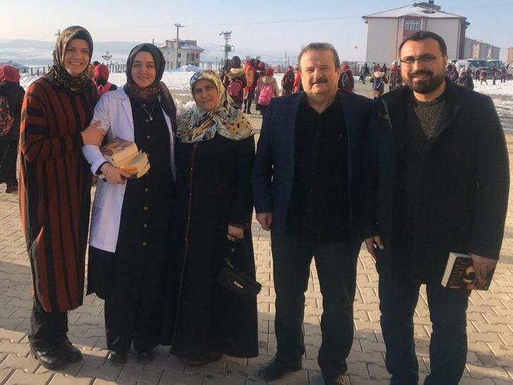 Öğrencilere kitap desteği G2