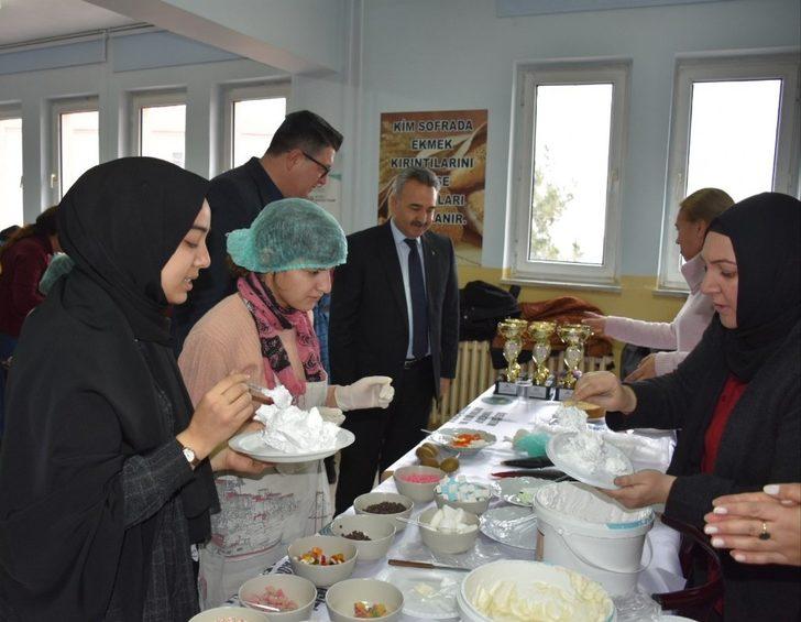 Özel çocuklardan pasta yapma etkinliği G3