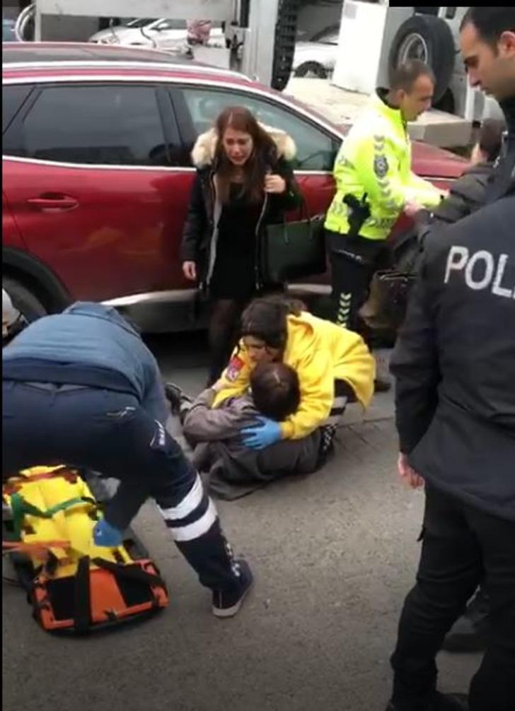 Çekicinin kaldırdığı araçtan düştü! G2