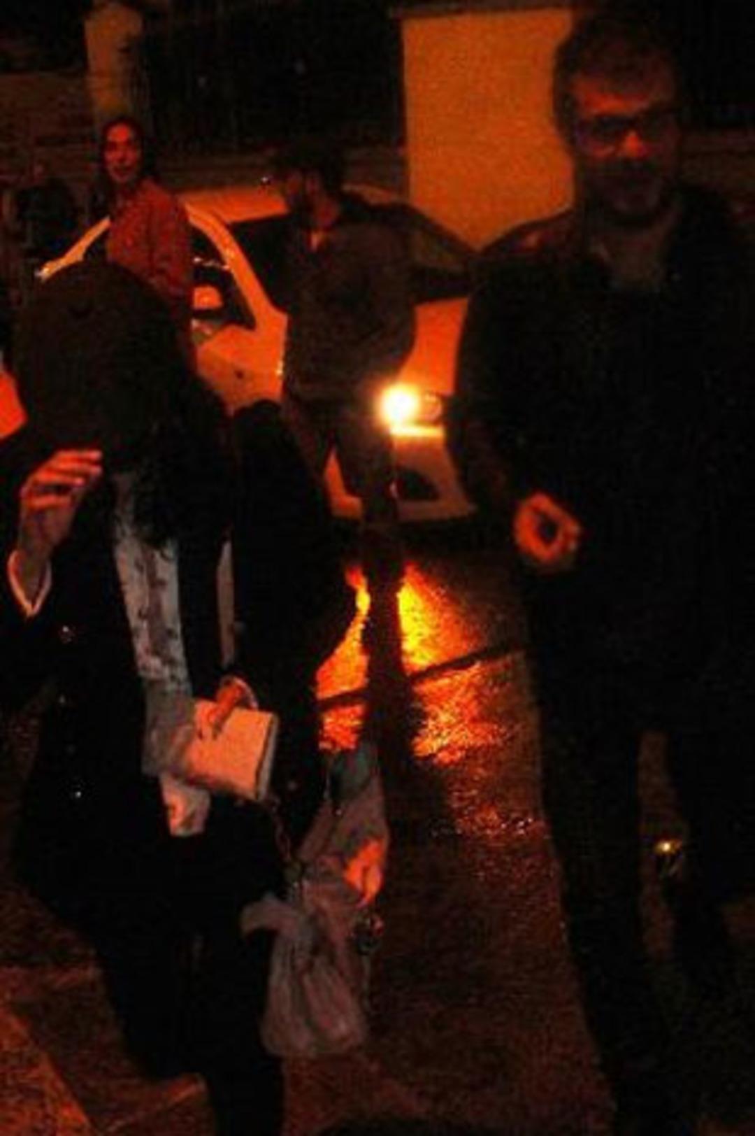 &Ouml;zg&uuml; Namal ne yapacağını şaşırdı