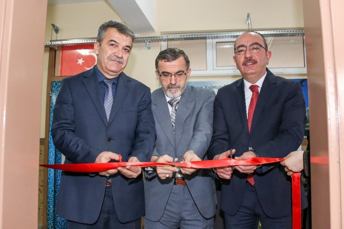 Başkan Kavuş&rsquo;tan her okula kitaplık m&uuml;jdesi