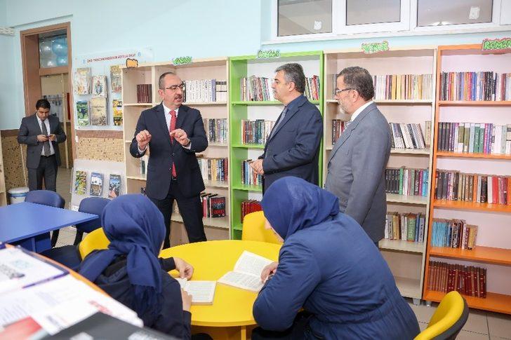 Başkan Kavuş’tan her okula kitaplık müjdesi G2