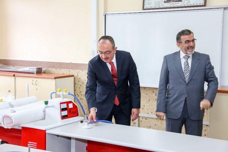 Başkan Kavuş’tan her okula kitaplık müjdesi G3