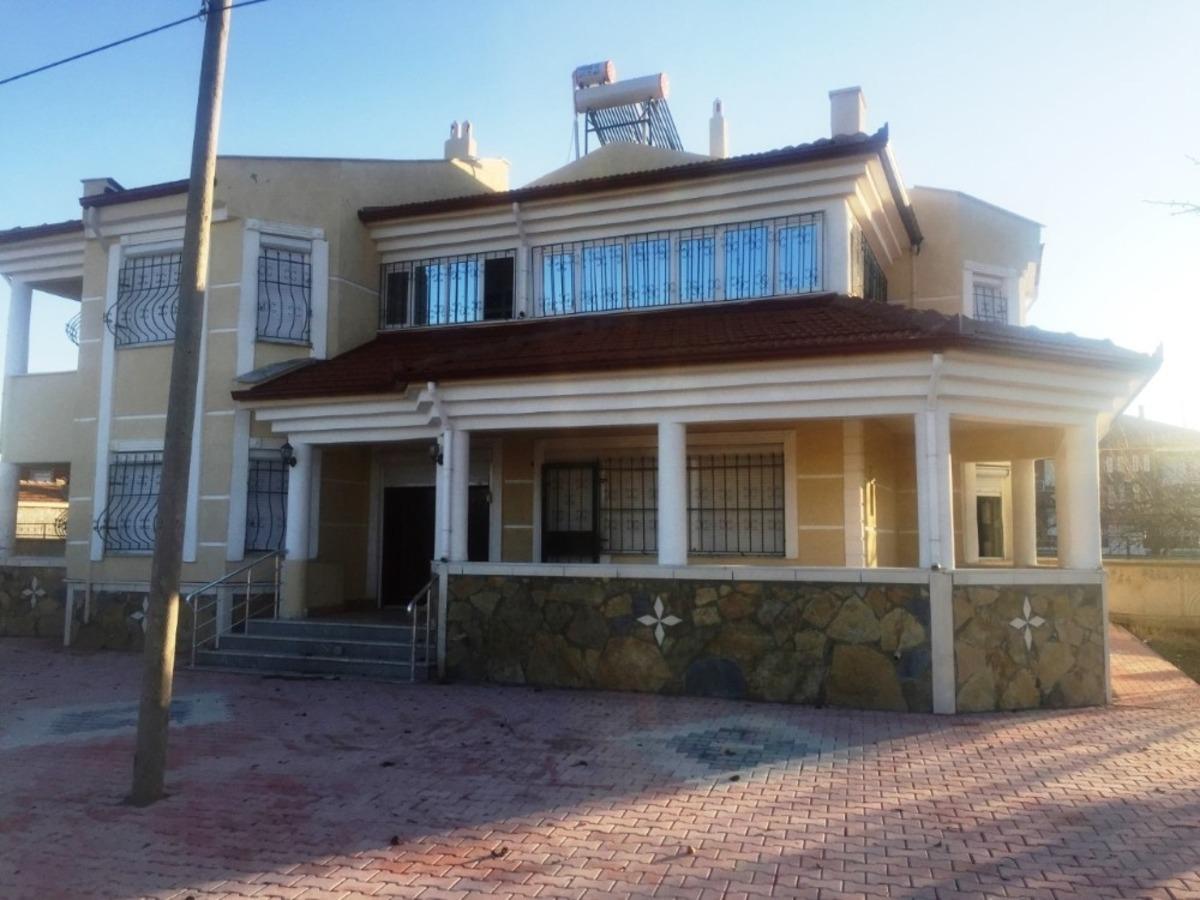 Kulu&rsquo;da gurbet&ccedil;inin evine hırsız girdi