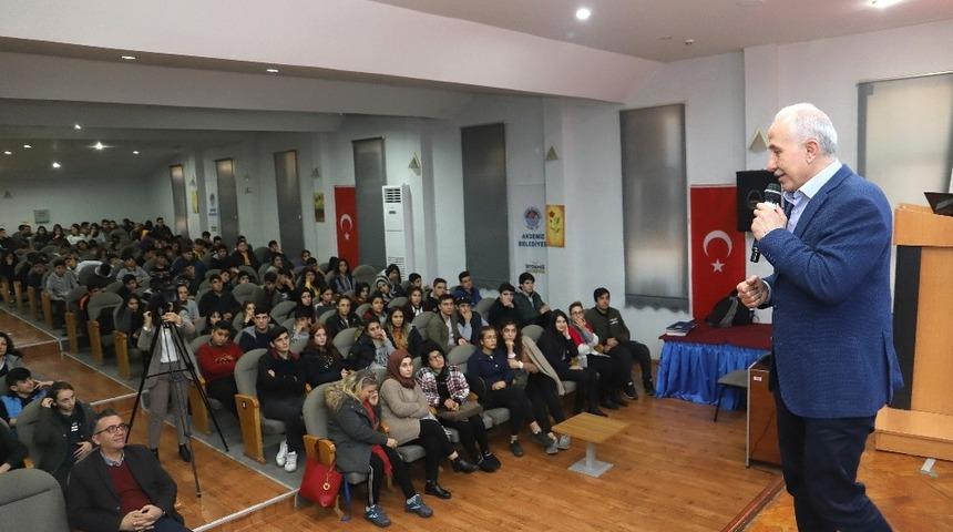 Mersin&rsquo;de hayvan haklarıyla ilgili farkındalık semineri