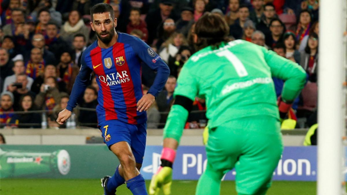 Arda Turan, &uuml;nl&uuml; menajer Mino Raiola ile temasa ge&ccedil;ti iddiası