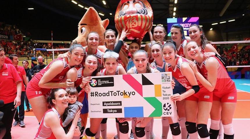 MHP'li Birol Şahin'den tepki çeken "Filenin Sultanları" paylaşımı!